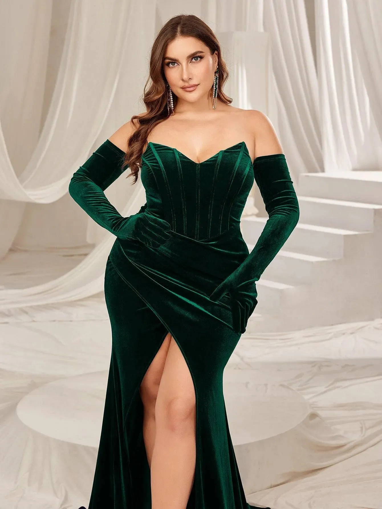 Plus Ruched Wrap Hem Velvet Tube Prom Dress£¨Gloves Included£©