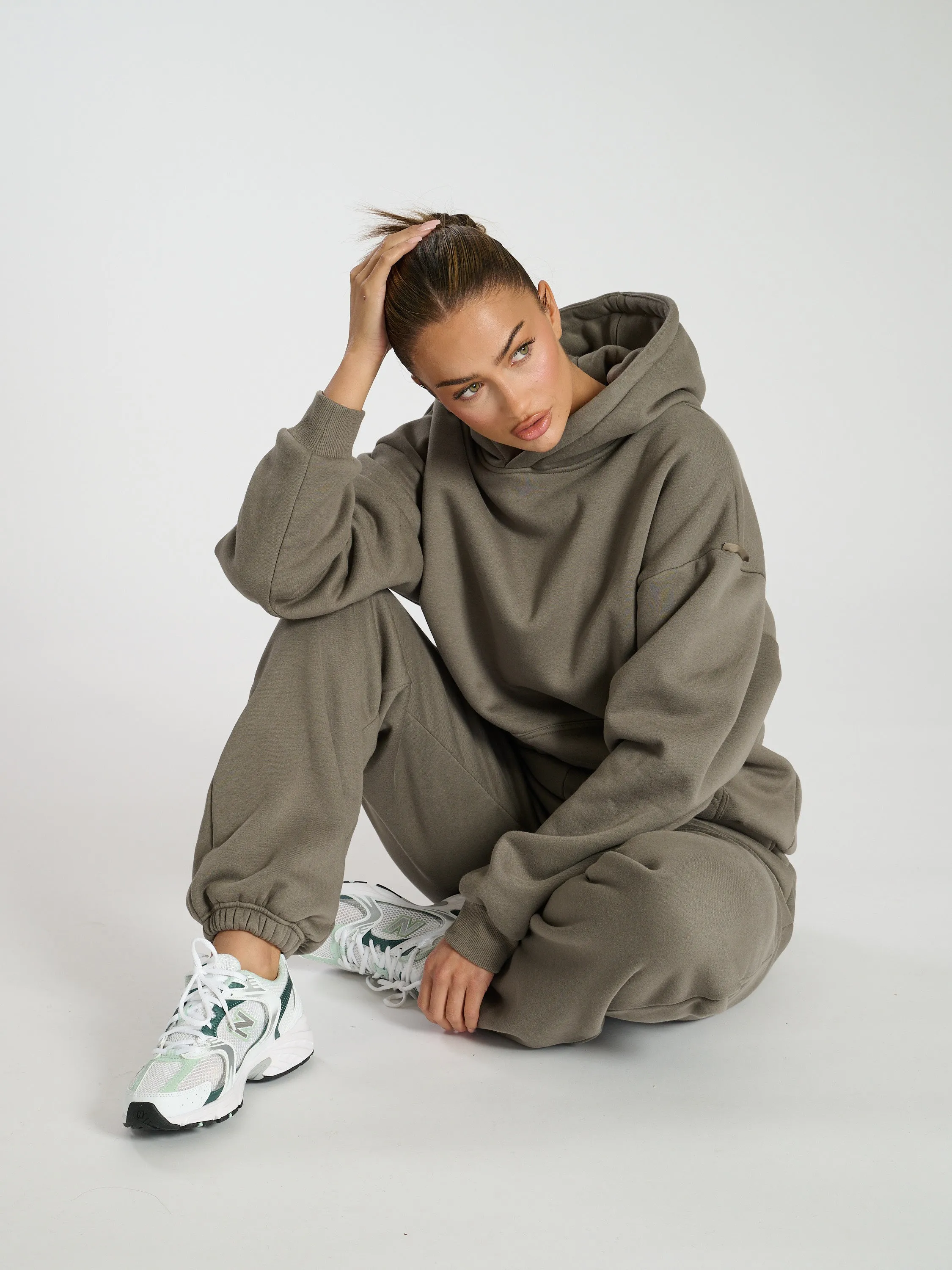 The 'LAX' Aspen Cuffed Joggers In Khaki