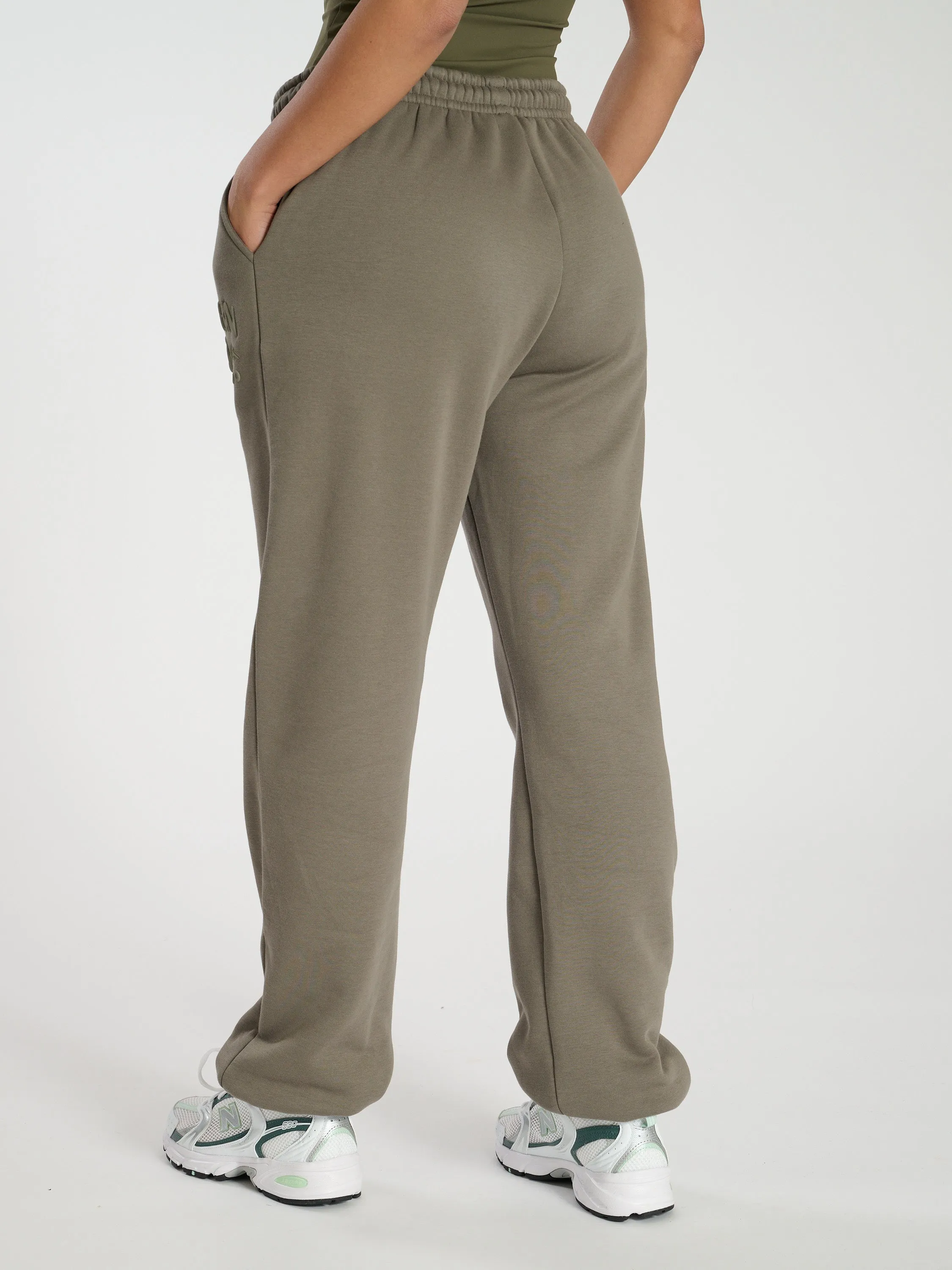 The 'LAX' Aspen Cuffed Joggers In Khaki