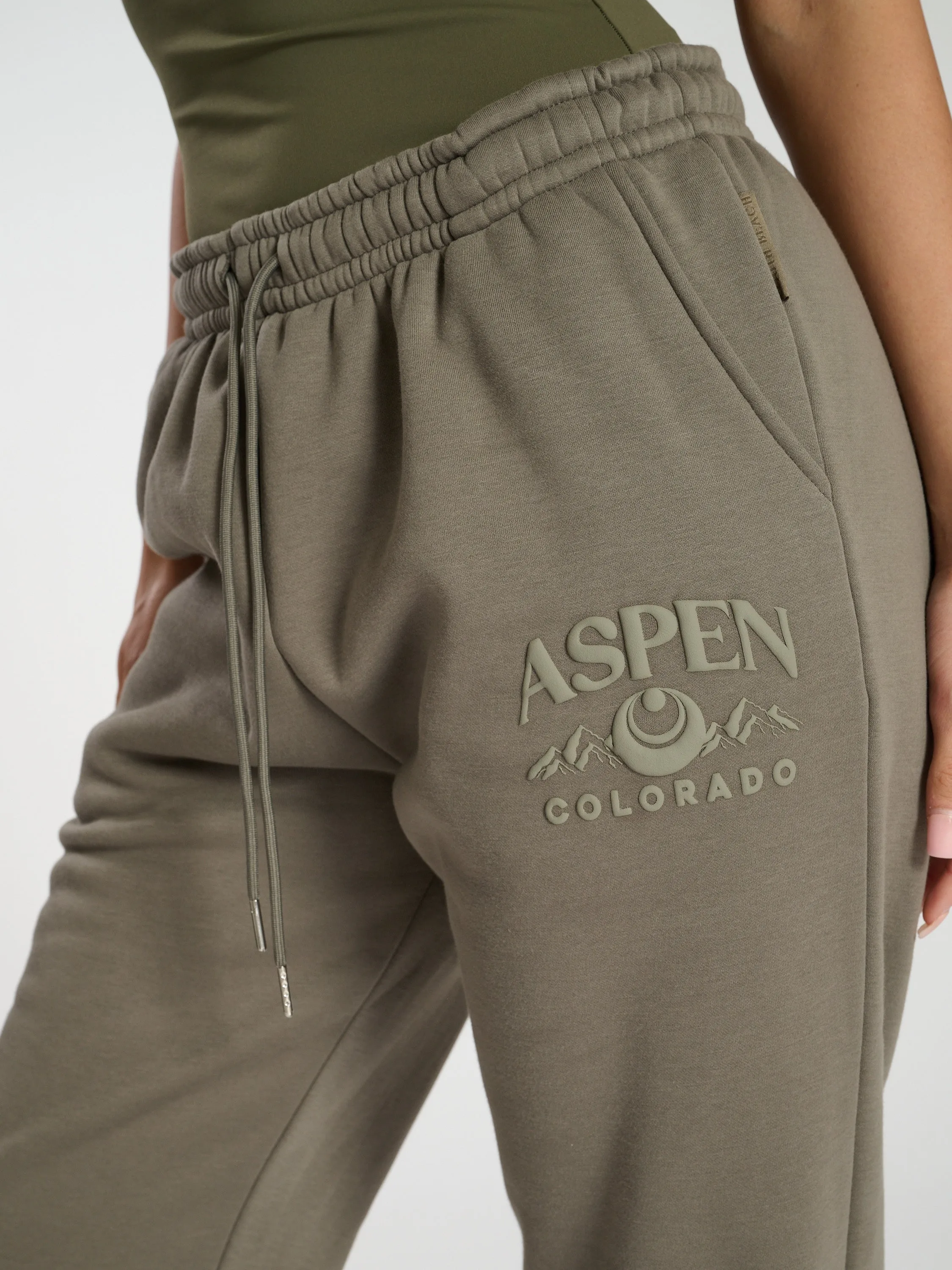 The 'LAX' Aspen Cuffed Joggers In Khaki