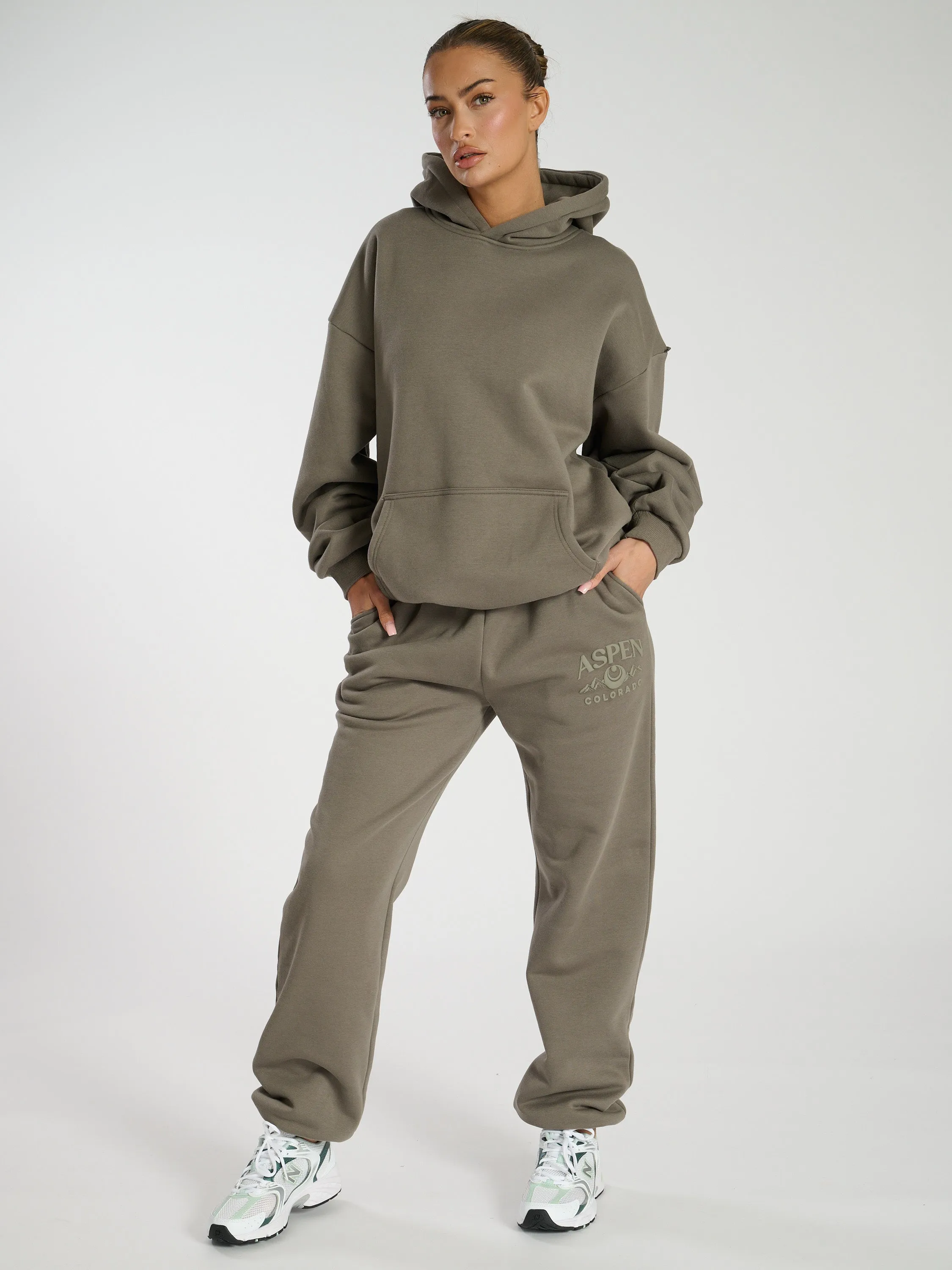 The 'LAX' Aspen Cuffed Joggers In Khaki